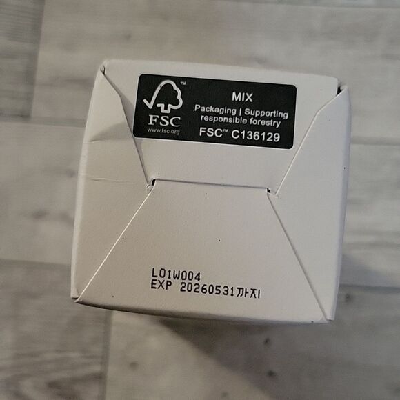 Isntree Chestnut BHA 2% Clear Liquid - Picture 5 of 6